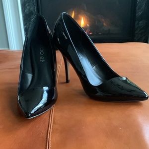 Women’s pumps